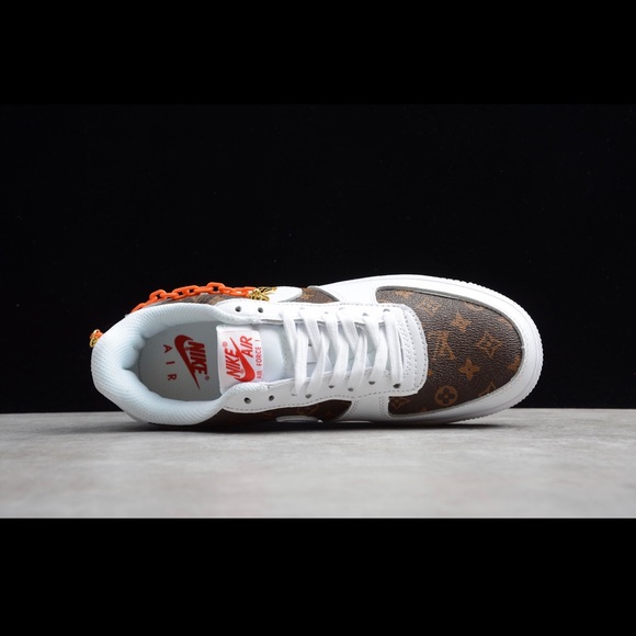 ❌SOLD OUT❌ Custom White LV AirForce 1’s - Picture 9 of 10